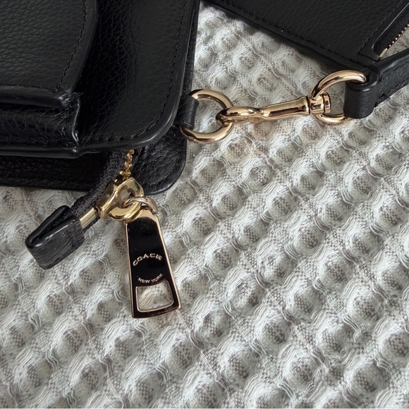 Coach Pop Up Messenger Bag - Picture 14 of 15